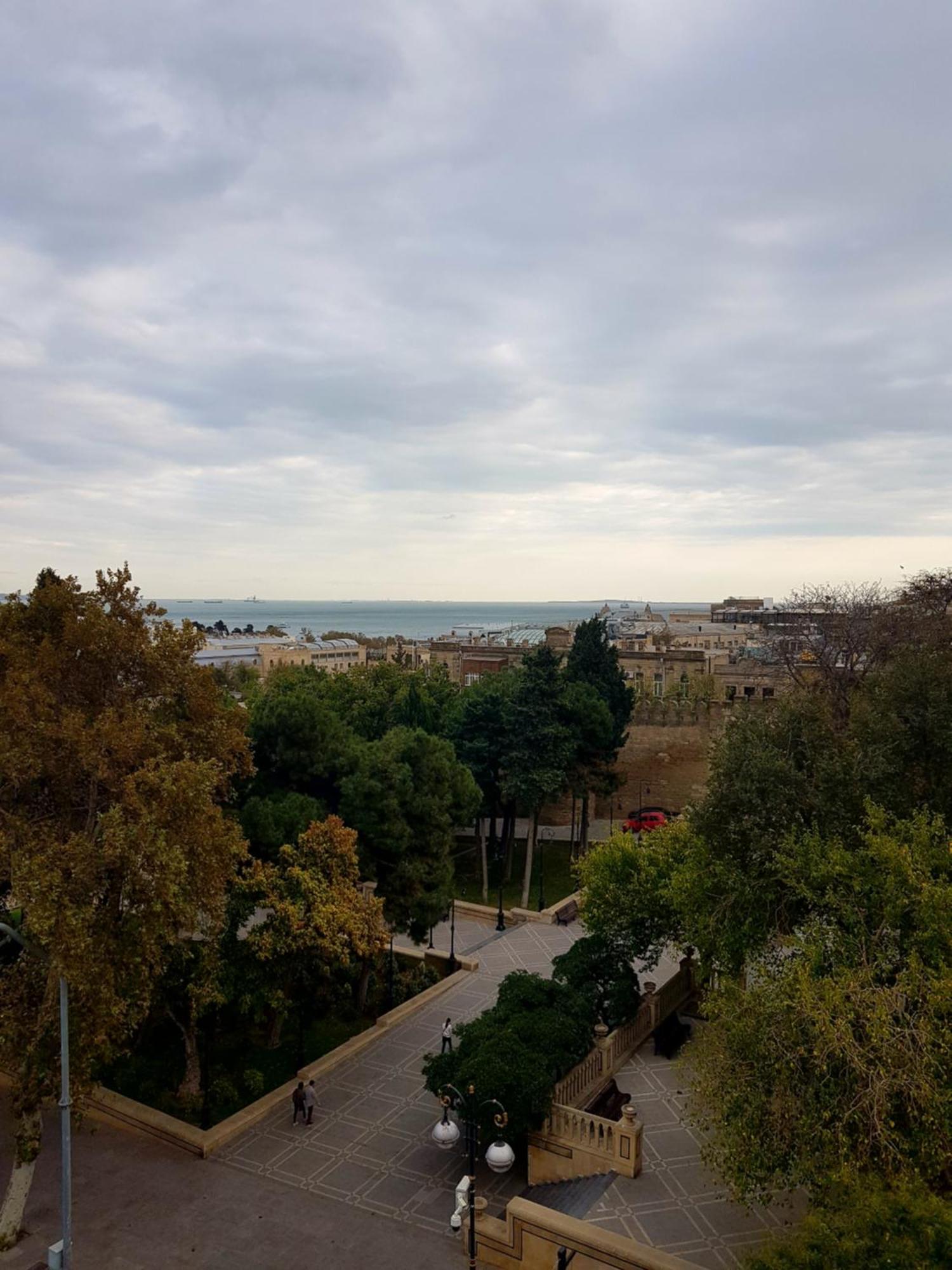 Formula Deluxe Apartment Sea View On Nizami Street Баку Екстериор снимка