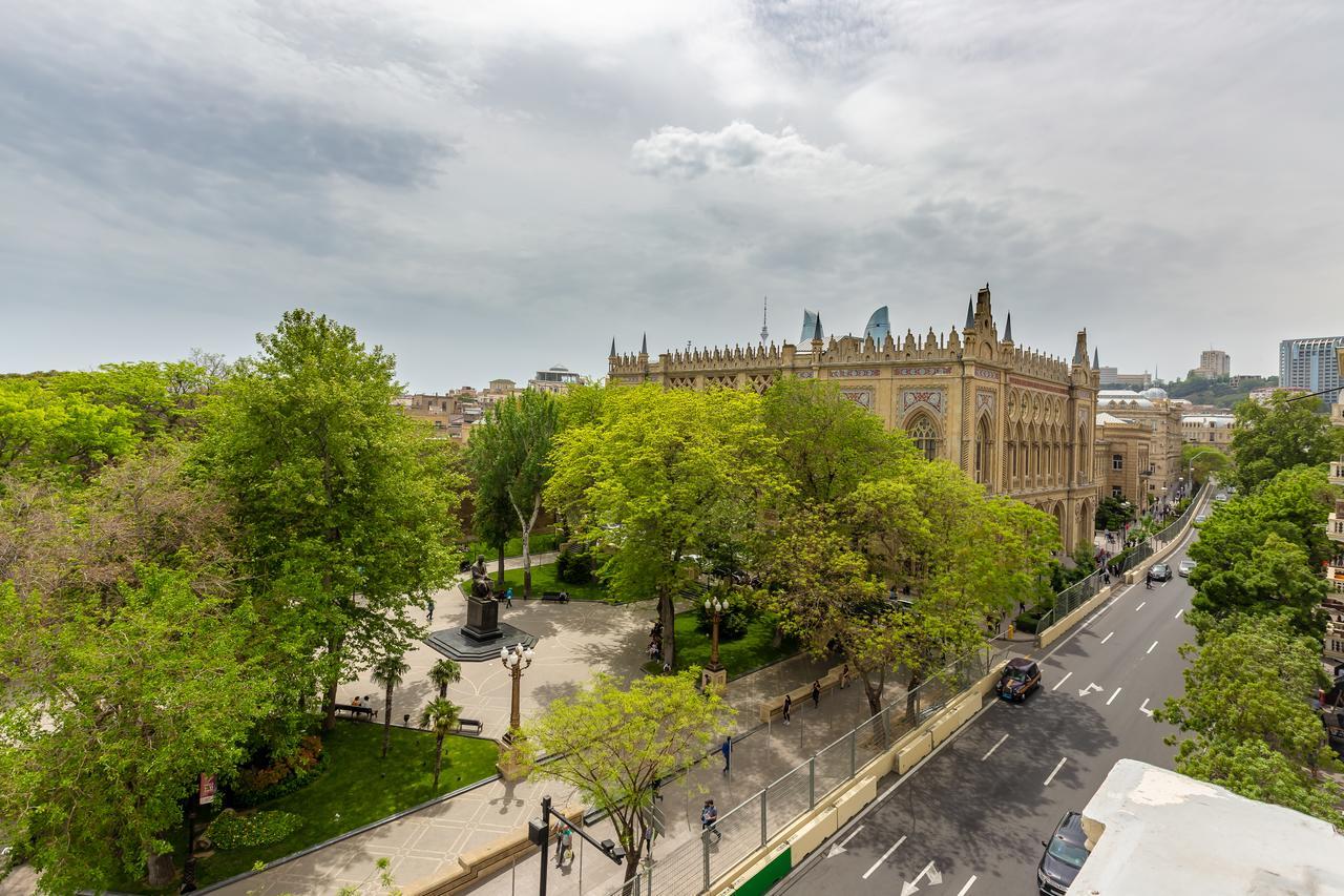 Formula Deluxe Apartment Sea View On Nizami Street Баку Екстериор снимка
